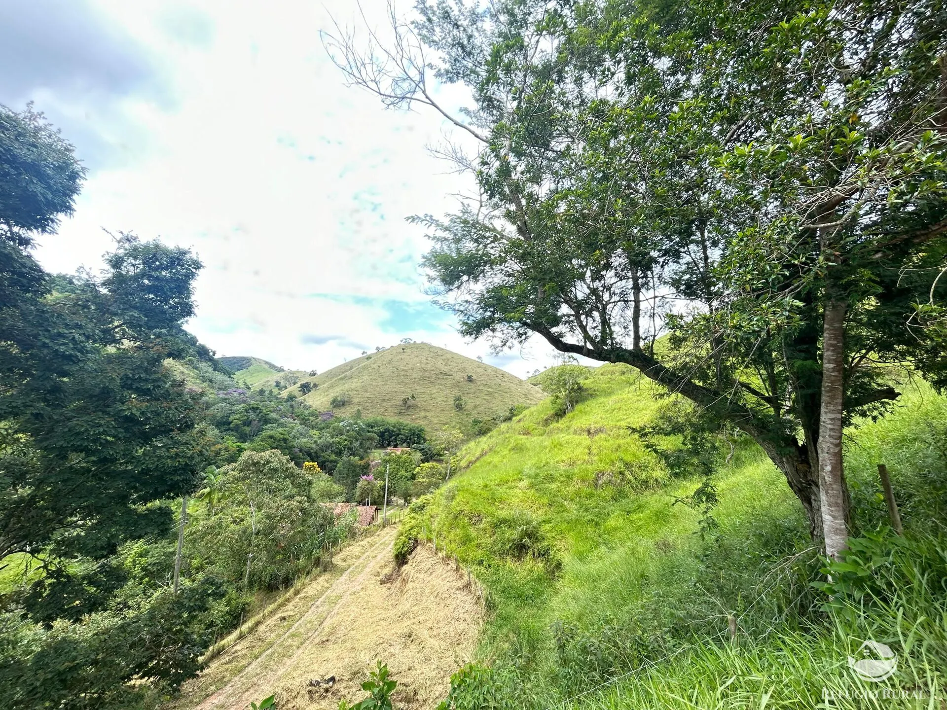 Sítio à venda de 4 ha em São José dos Campos, SP, Brasil