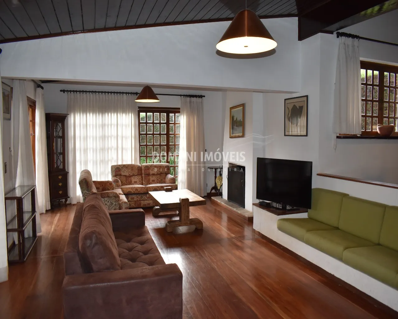 Casa para Alugar de 1.100 m² em Campos do Jordão, SP, Brasil