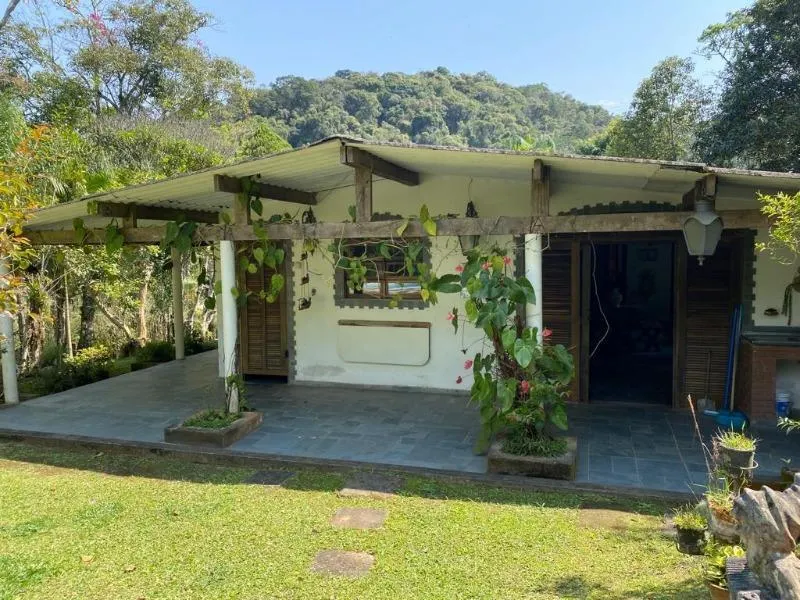 Sítio à venda de 5 ha em Juquitiba, SP, Brasil