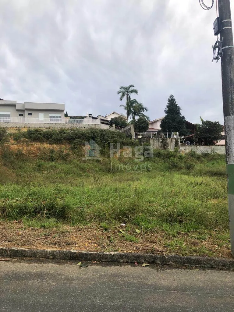 Terreno à venda de 790 m² em Brusque, SC, Brasil