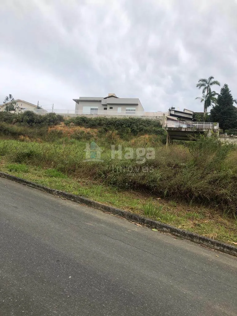 Terreno à venda de 790 m² em Brusque, SC, Brasil