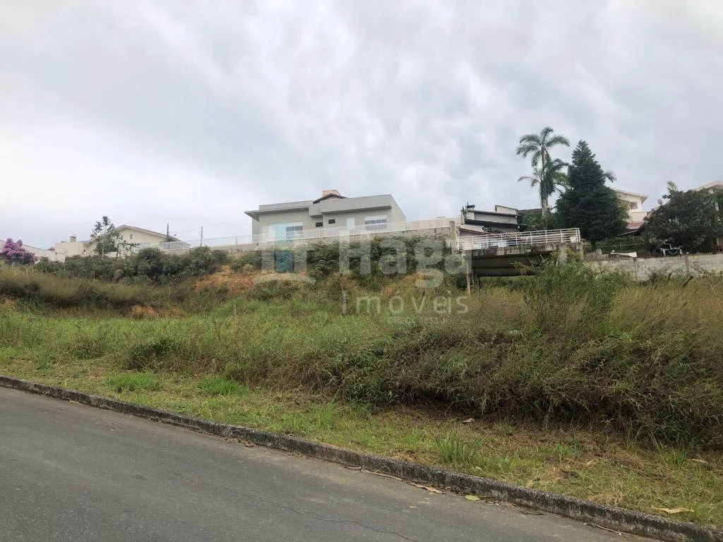 Terreno à venda de 790 m² em Brusque, SC, Brasil