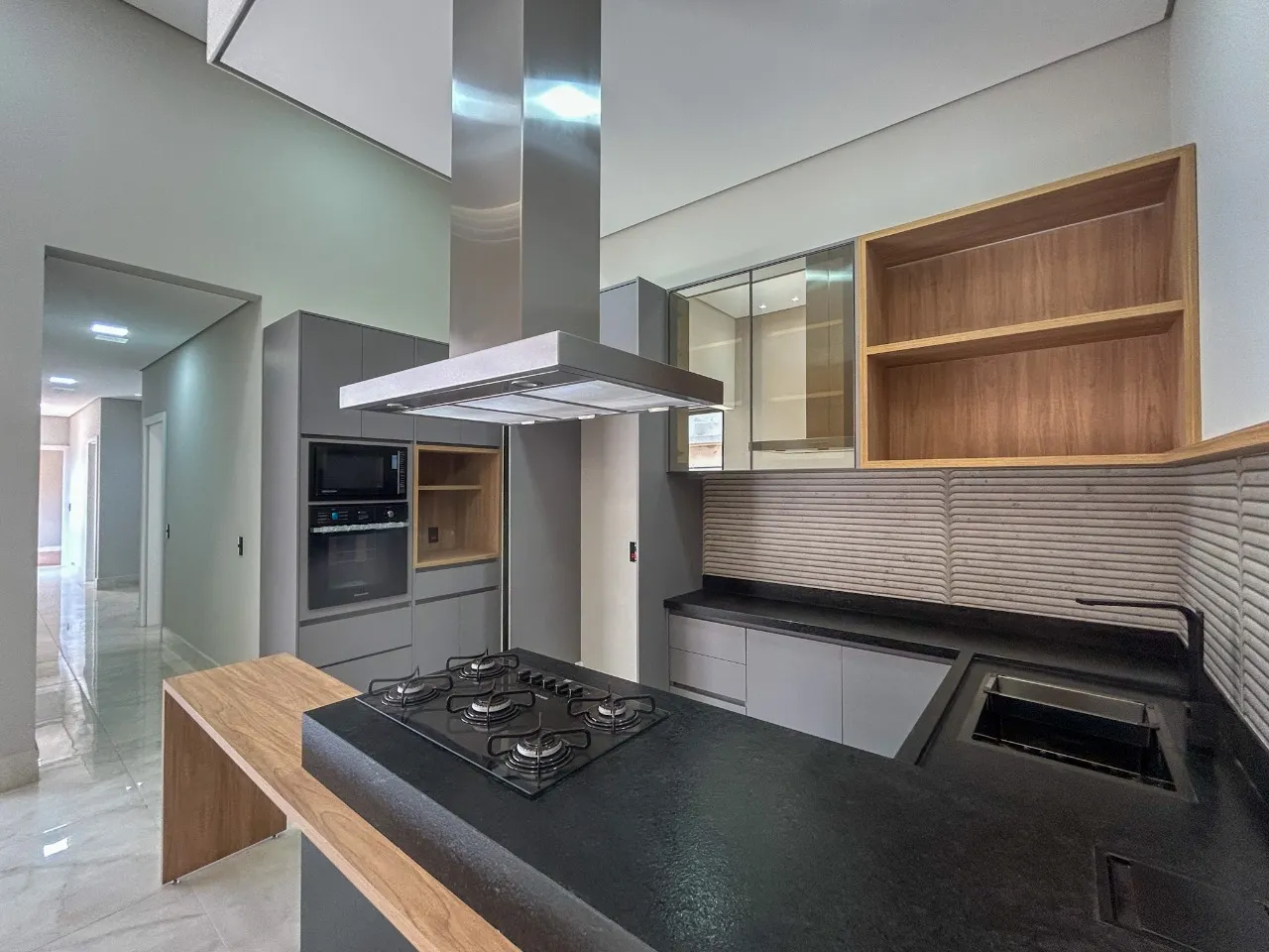Casa à venda de 302 m² em Nova Odessa, SP, Brasil