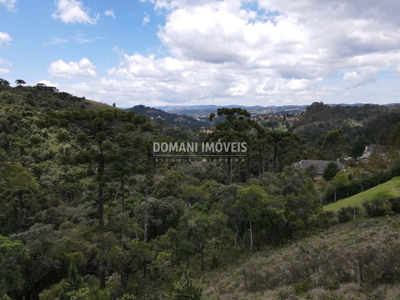 Plot for sale of 1,100 m² in Campos do Jordão, SP, Brazil