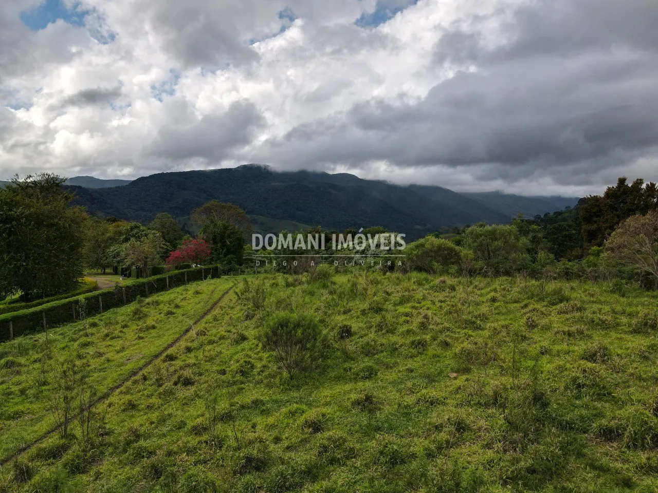 Terreno à venda de 2 ha em Sapucaí-Mirim, MG, Brasil