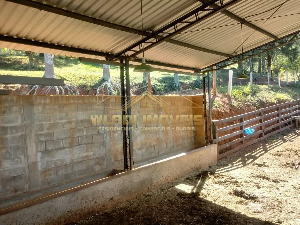 Sítio à venda de 25 ha em Tuiuti, SP, Brasil