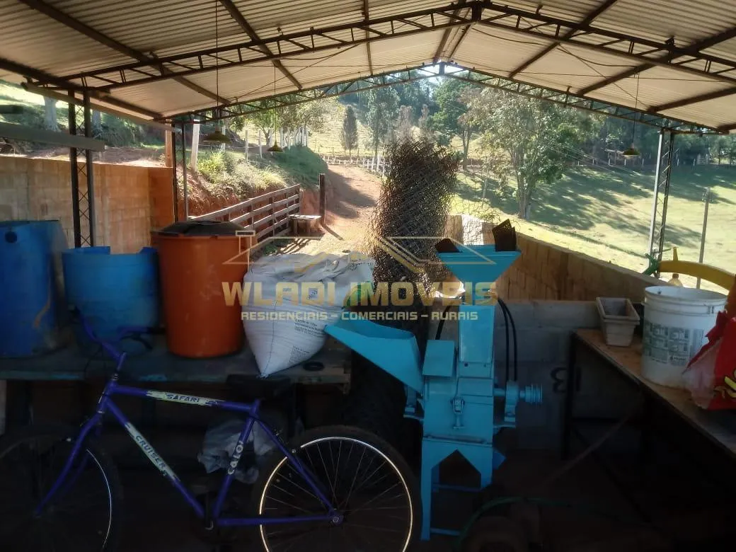 Sítio à venda de 25 ha em Tuiuti, SP, Brasil