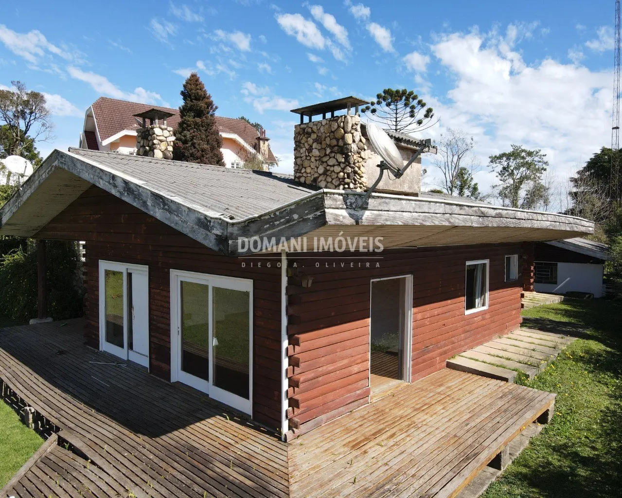 Casa à venda de 3.830 m² em Campos do Jordão, SP, Brasil