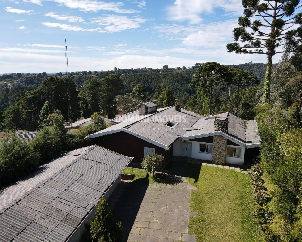 Casa à venda de 3.830 m² em Campos do Jordão, SP, Brasil