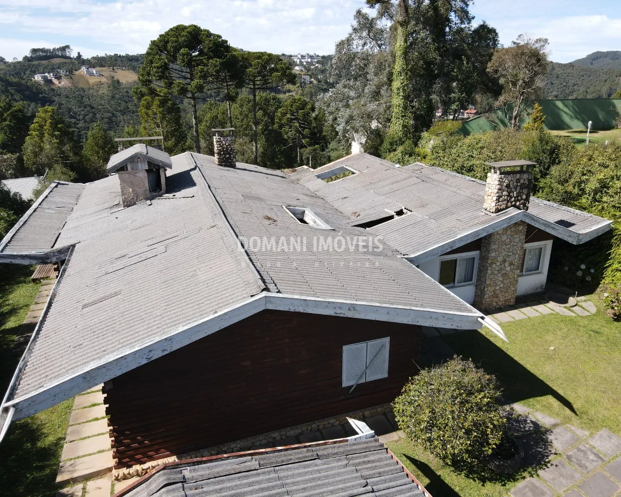 Casa à venda de 3.830 m² em Campos do Jordão, SP, Brasil