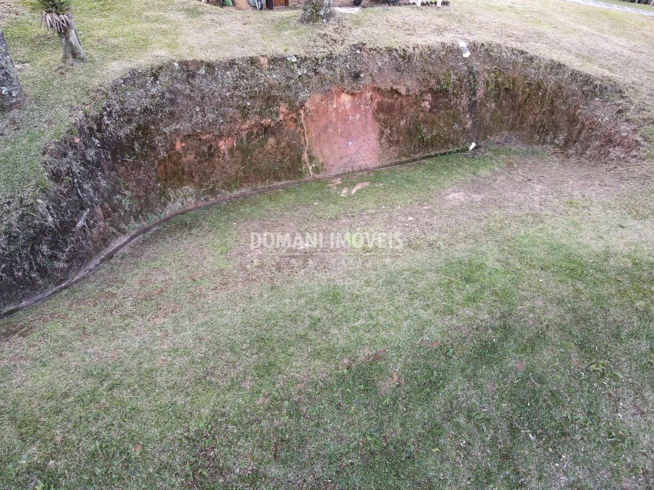 Terreno à venda de 1.115 m² em Campos do Jordão, SP, Brasil