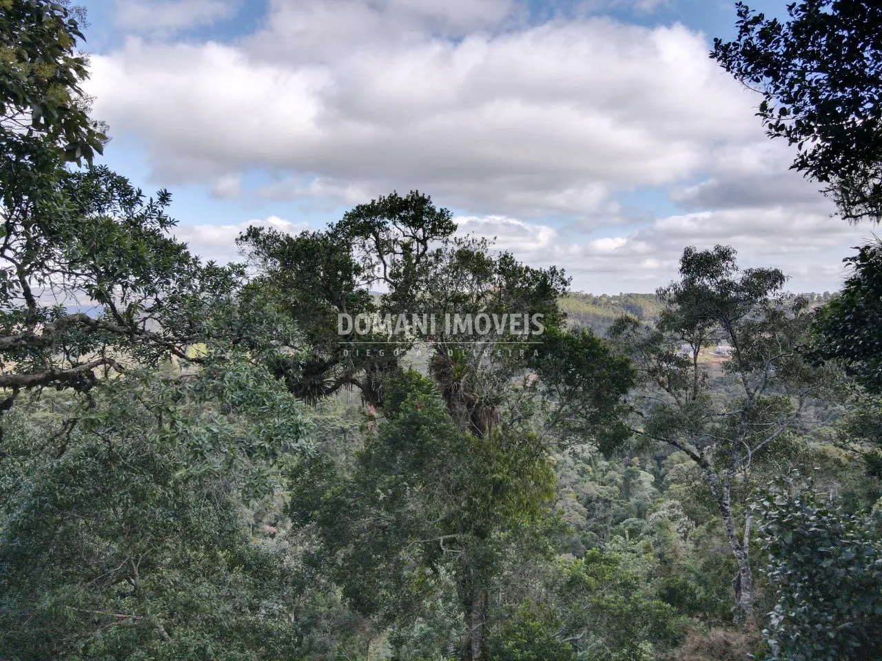 Terreno à venda de 1.115 m² em Campos do Jordão, SP, Brasil