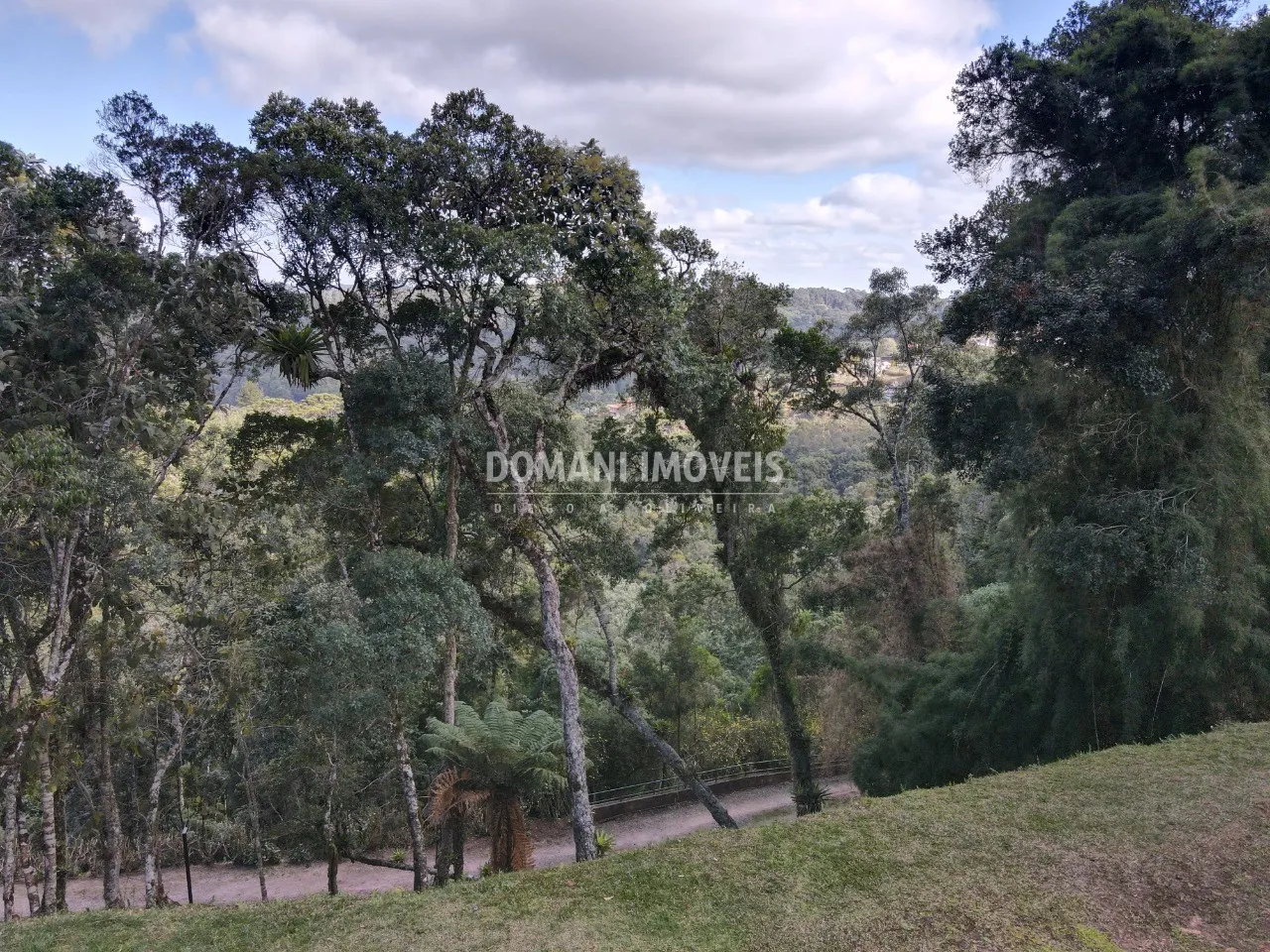 Terreno à venda de 1.115 m² em Campos do Jordão, SP, Brasil