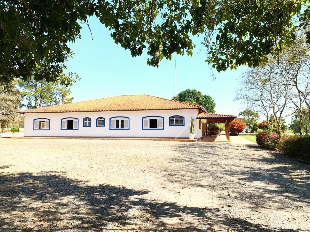 Small farm for sale of 138 acres in Sarapuí, SP, Brazil