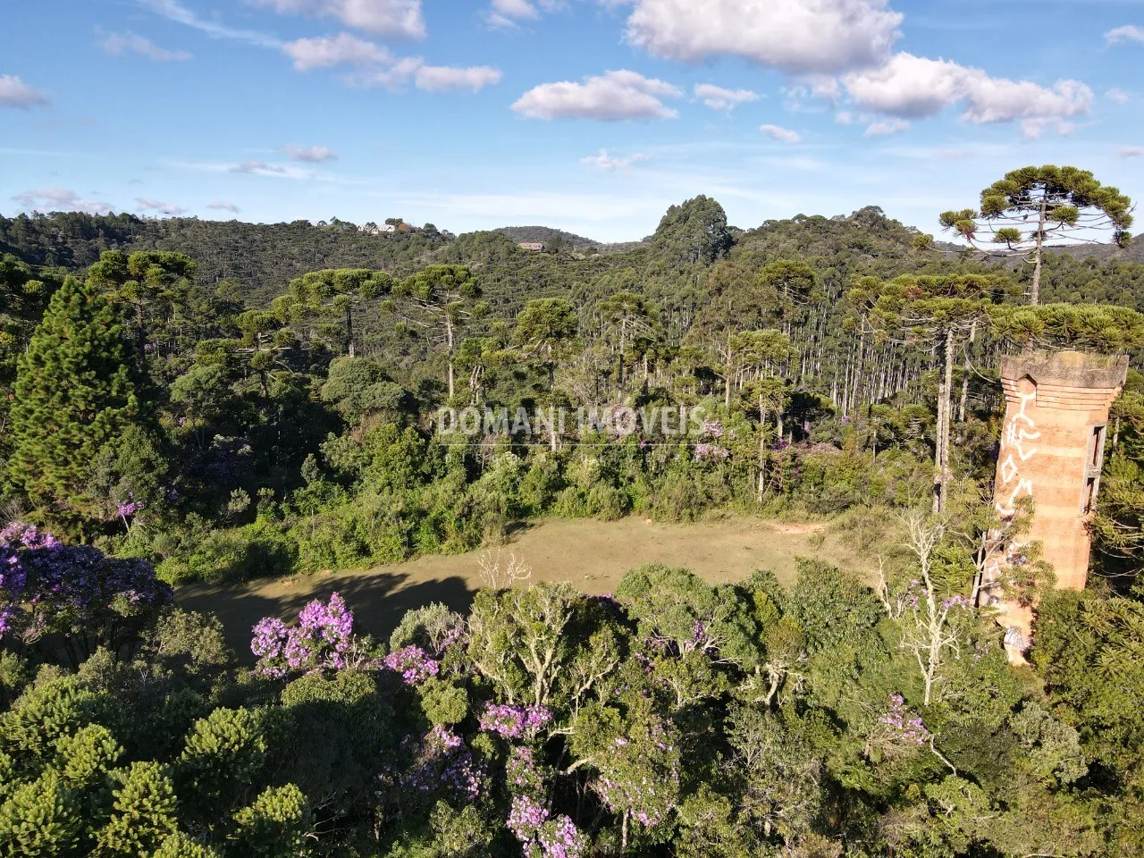 Terreno à venda de 1.380 m² em Campos do Jordão, SP, Brasil