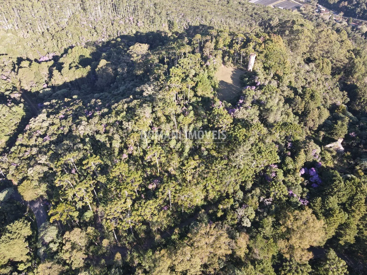 Terreno à venda de 1.380 m² em Campos do Jordão, SP, Brasil