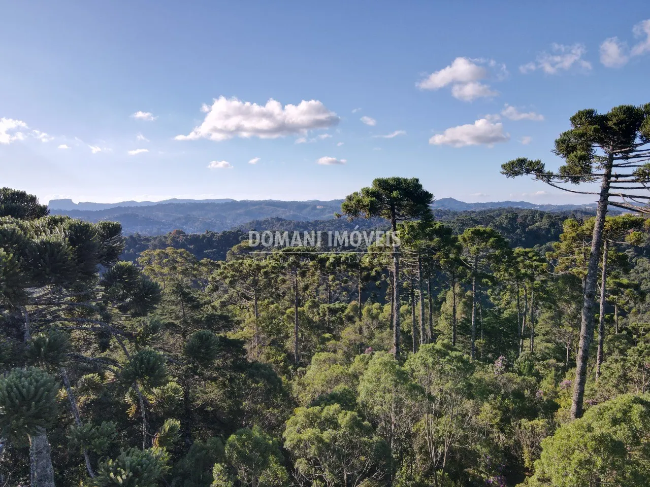 Terreno à venda de 1.380 m² em Campos do Jordão, SP, Brasil