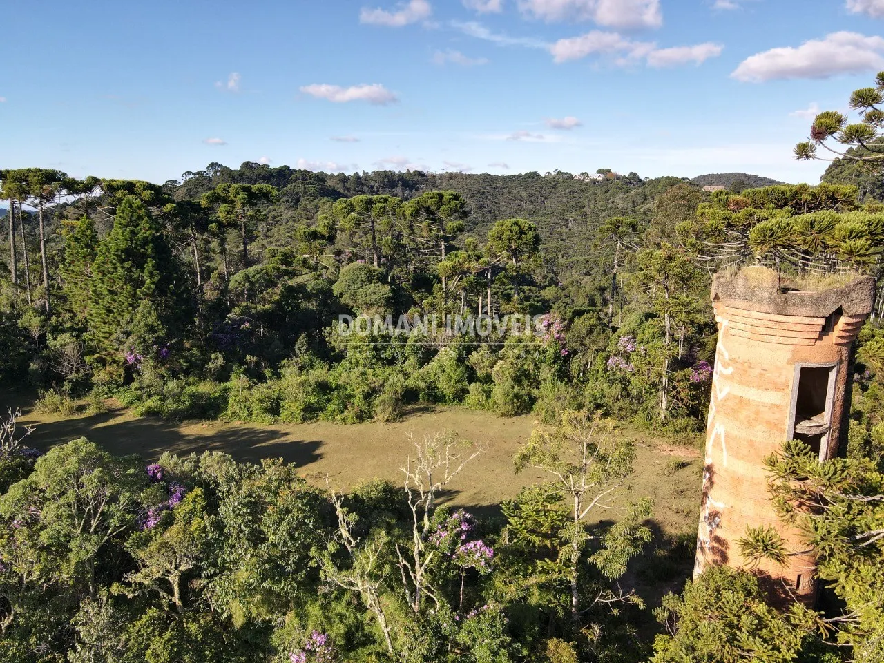 Terreno à venda de 1.380 m² em Campos do Jordão, SP, Brasil