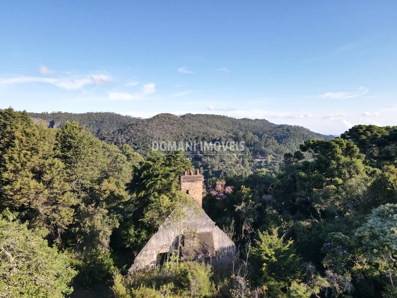 Terreno à venda de 1.380 m² em Campos do Jordão, SP, Brasil