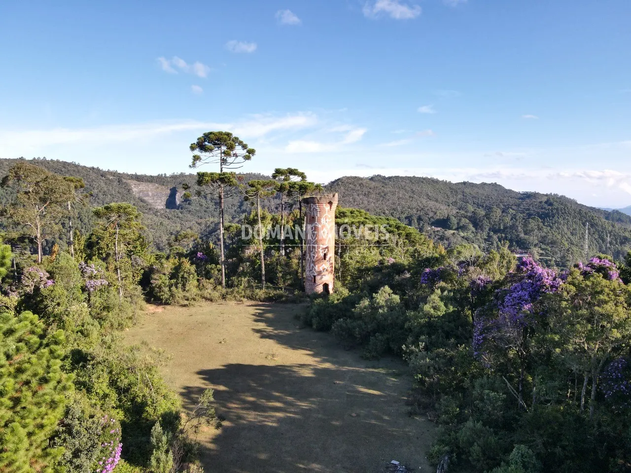 Terreno à venda de 1.380 m² em Campos do Jordão, SP, Brasil
