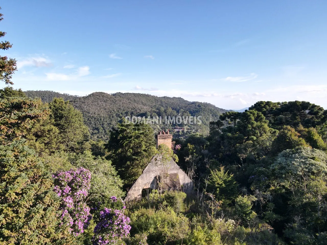 Terreno à venda de 1.380 m² em Campos do Jordão, SP, Brasil