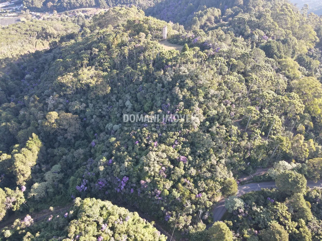 Terreno à venda de 1.380 m² em Campos do Jordão, SP, Brasil