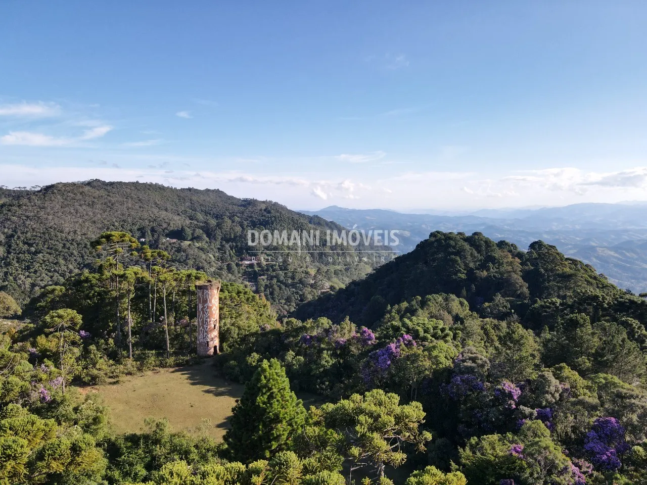 Terreno à venda de 1.380 m² em Campos do Jordão, SP, Brasil