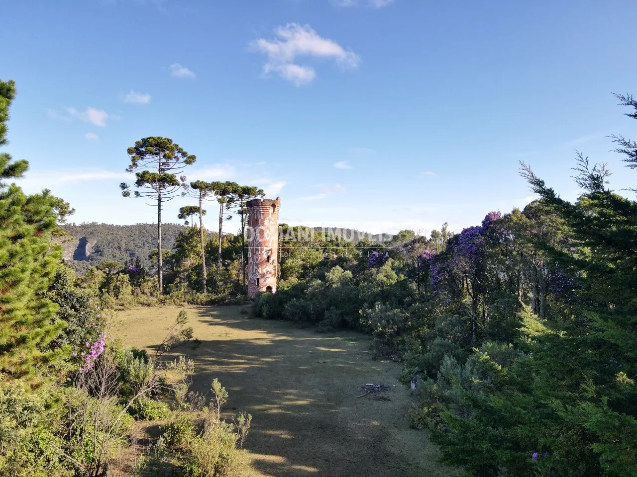 Terreno à venda de 1.380 m² em Campos do Jordão, SP, Brasil