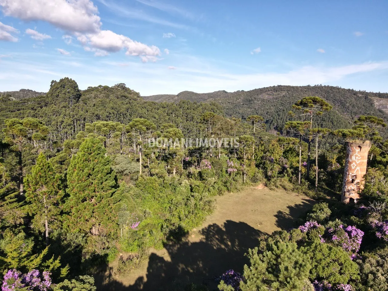Terreno à venda de 1.380 m² em Campos do Jordão, SP, Brasil