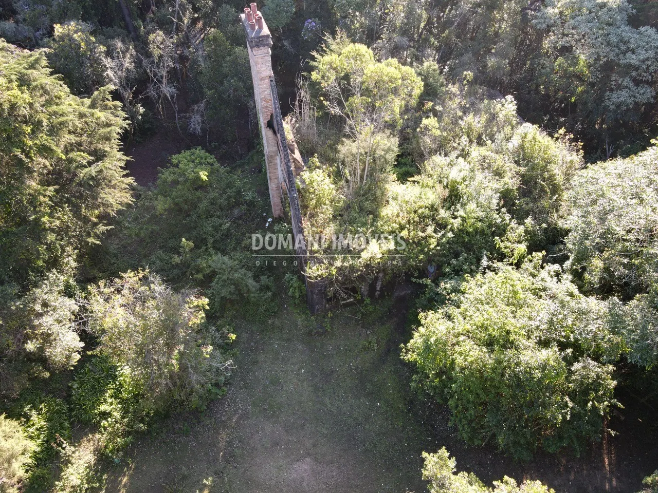 Terreno à venda de 1.380 m² em Campos do Jordão, SP, Brasil
