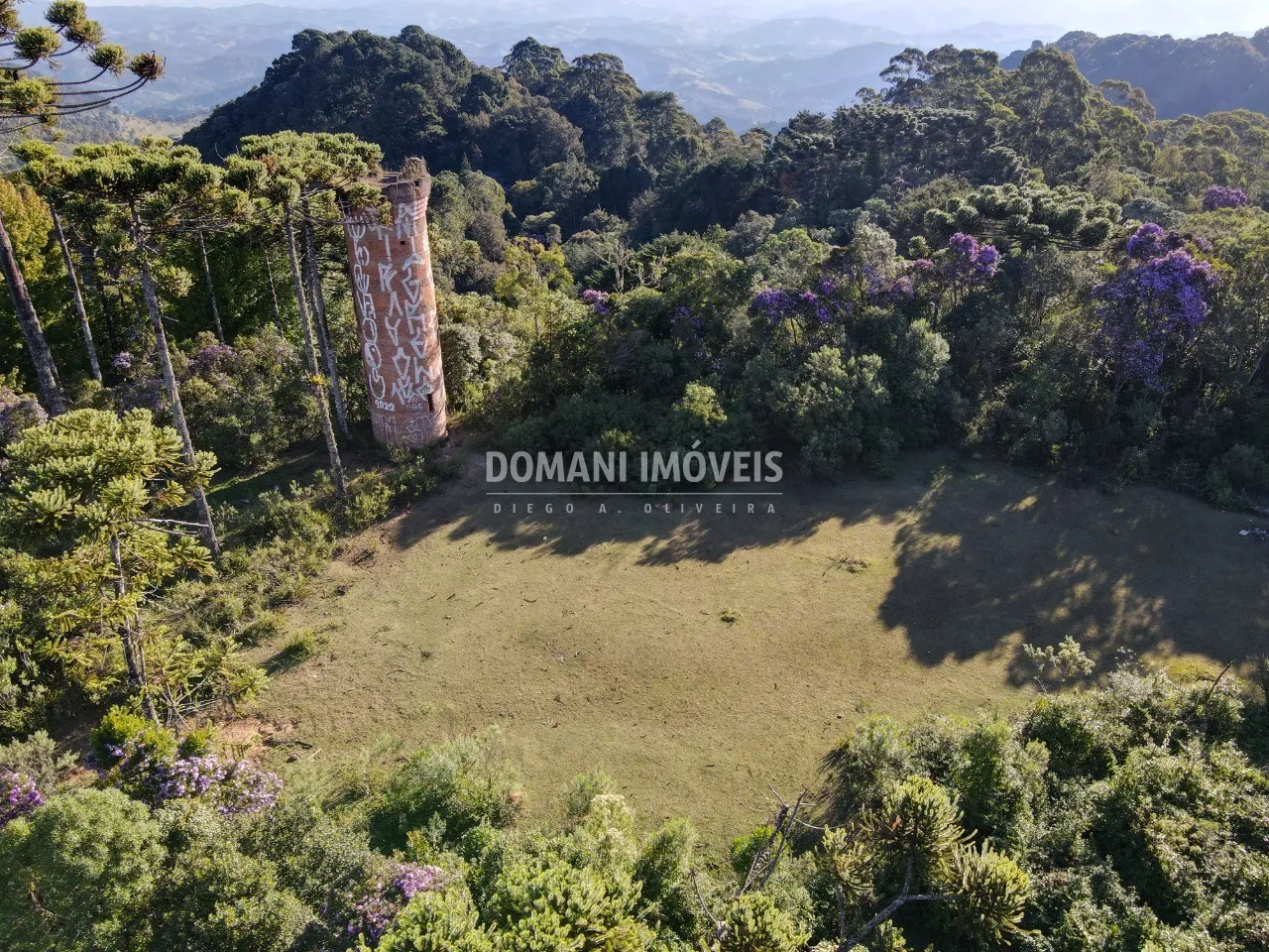 Terreno à venda de 1.380 m² em Campos do Jordão, SP, Brasil