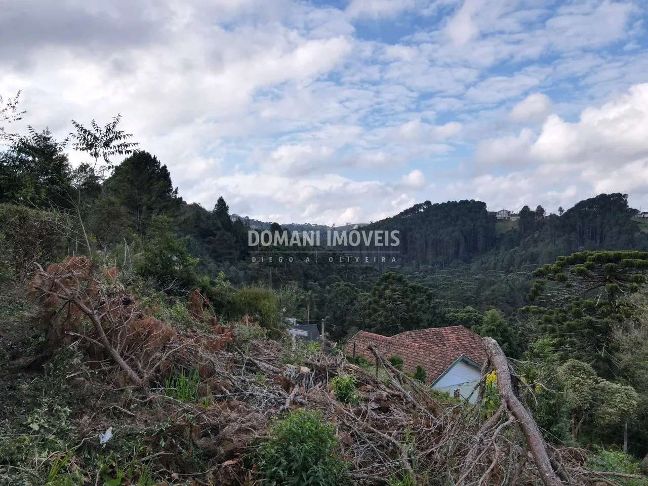 Terreno à venda de 1.110 m² em Campos do Jordão, SP, Brasil