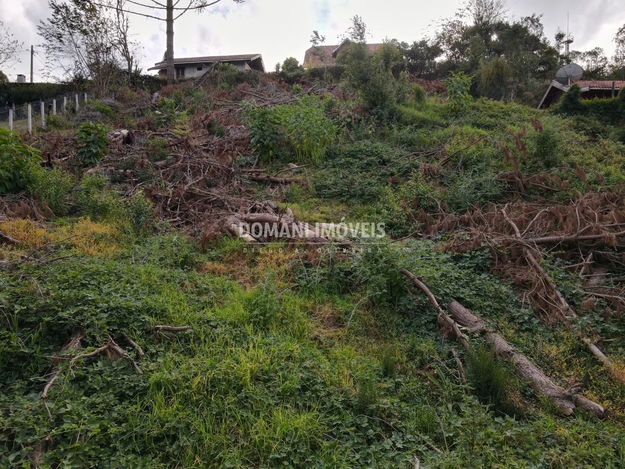 Terreno à venda de 1.110 m² em Campos do Jordão, SP, Brasil