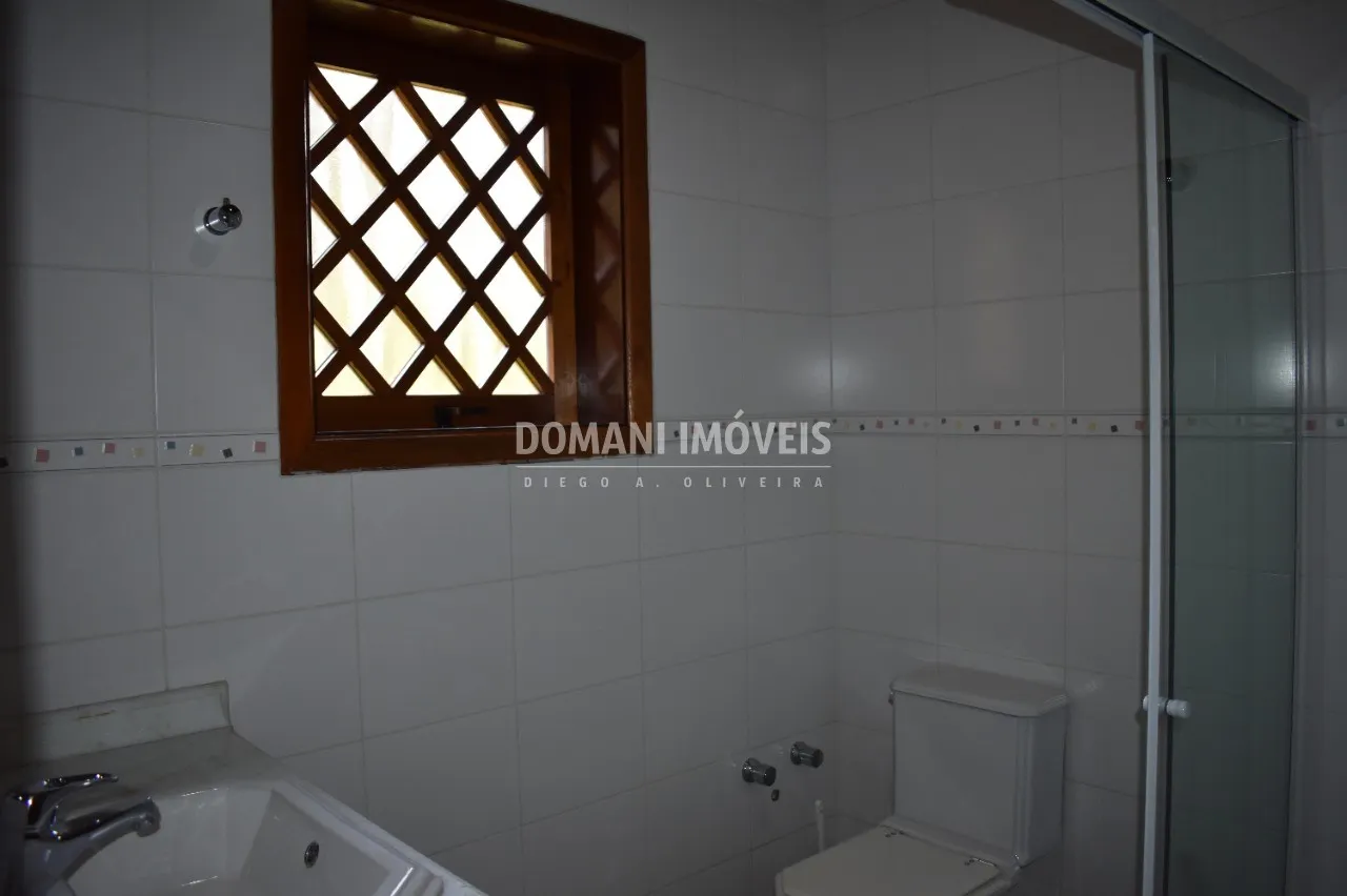 Casa à venda de 1.630 m² em Campos do Jordão, SP, Brasil