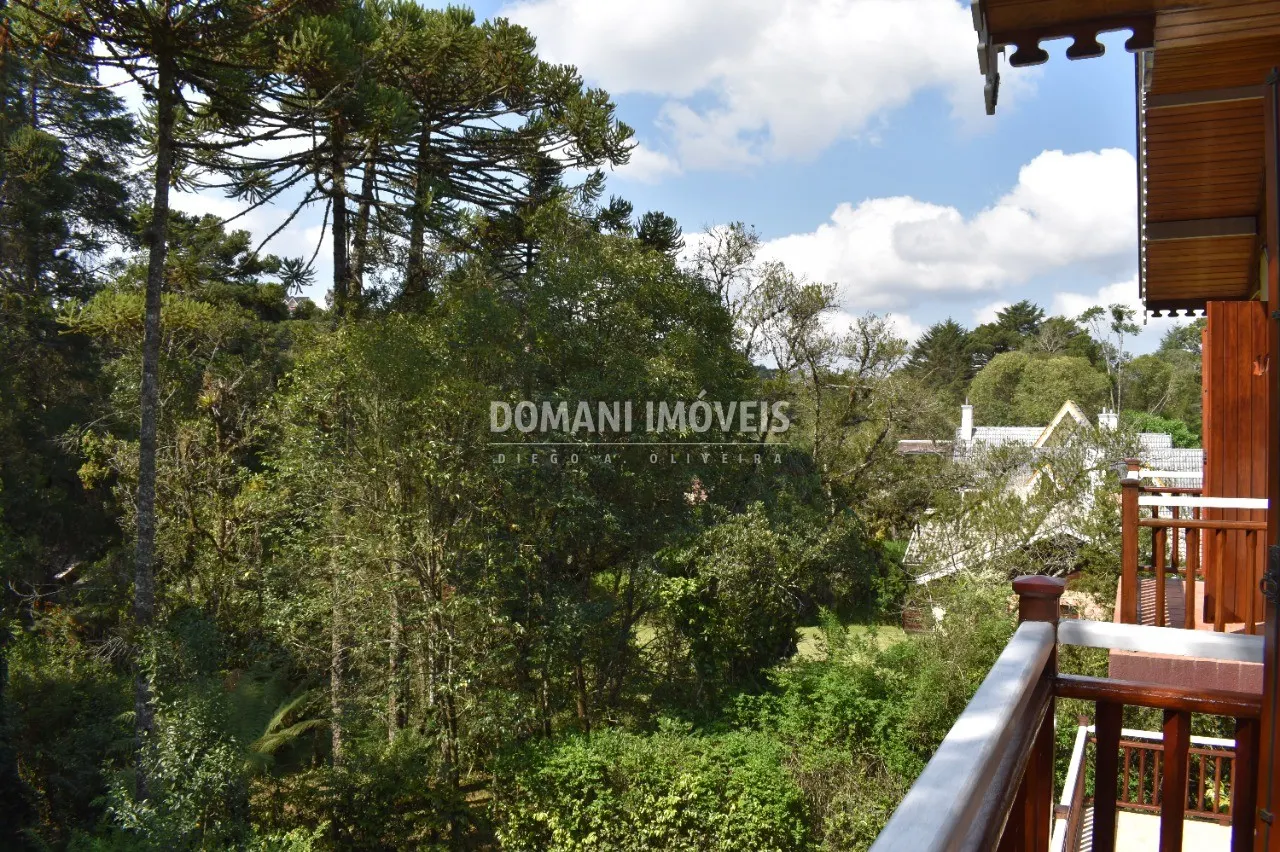 Casa à venda de 1.630 m² em Campos do Jordão, SP, Brasil
