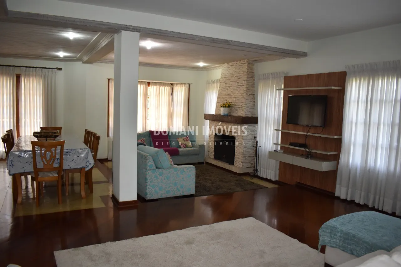 Casa à venda de 1.630 m² em Campos do Jordão, SP, Brasil