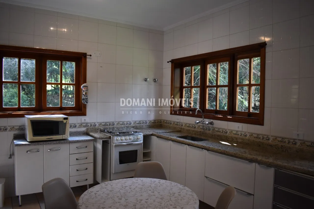 Casa à venda de 1.630 m² em Campos do Jordão, SP, Brasil