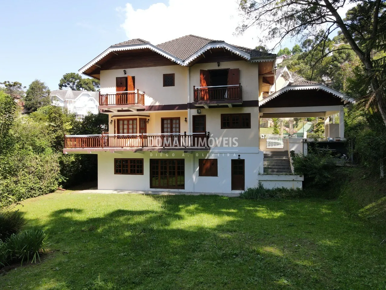 Casa à venda de 1.630 m² em Campos do Jordão, SP, Brasil