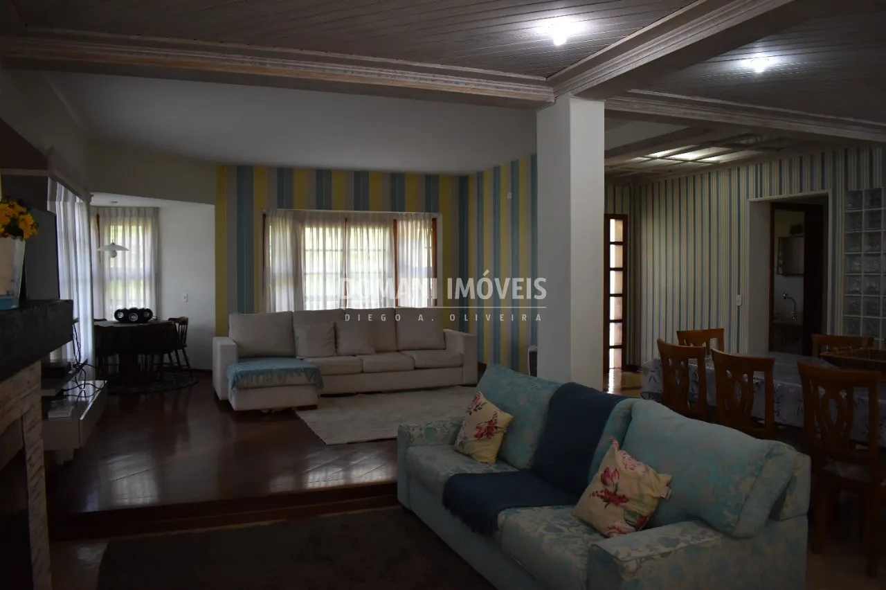 Casa à venda de 1.630 m² em Campos do Jordão, SP, Brasil