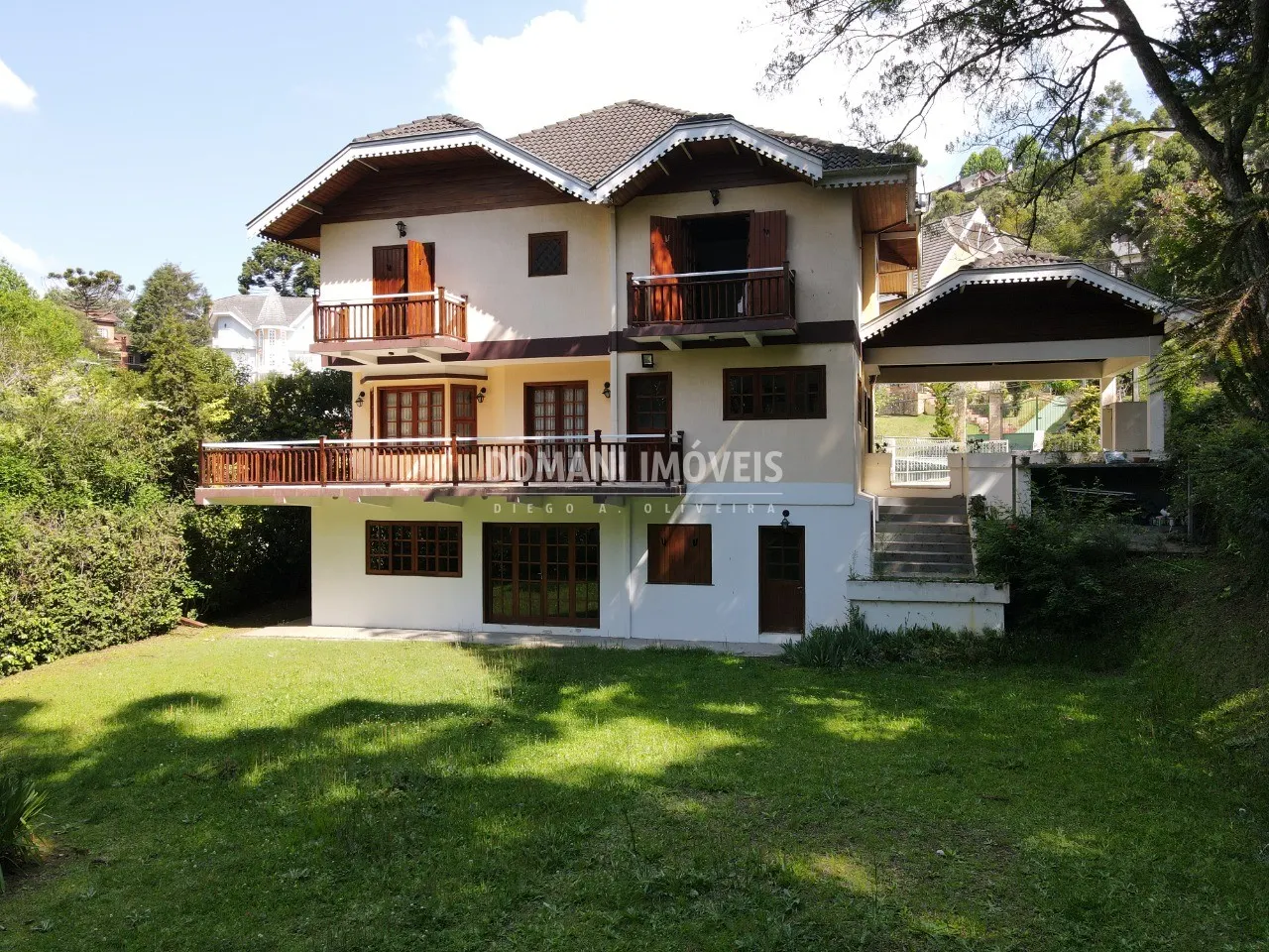 Casa à venda de 1.630 m² em Campos do Jordão, SP, Brasil