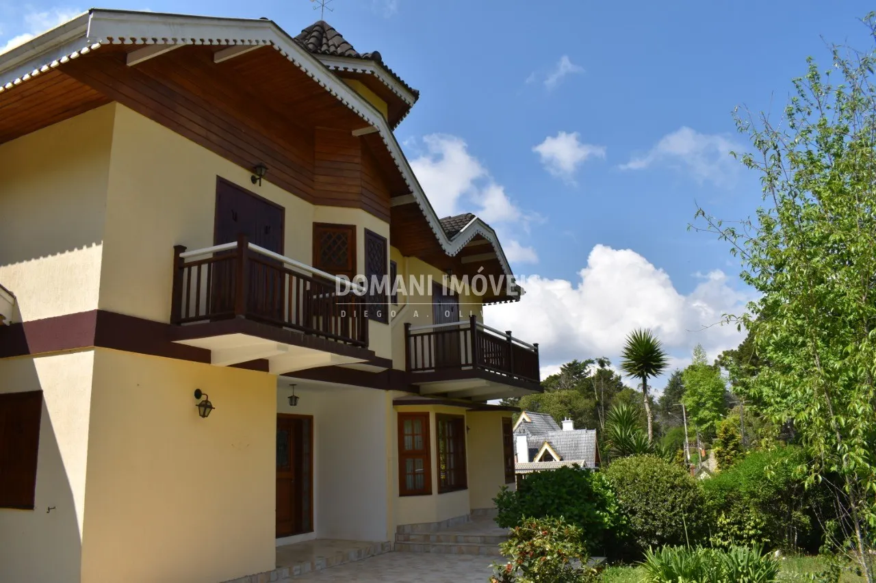 Casa à venda de 1.630 m² em Campos do Jordão, SP, Brasil