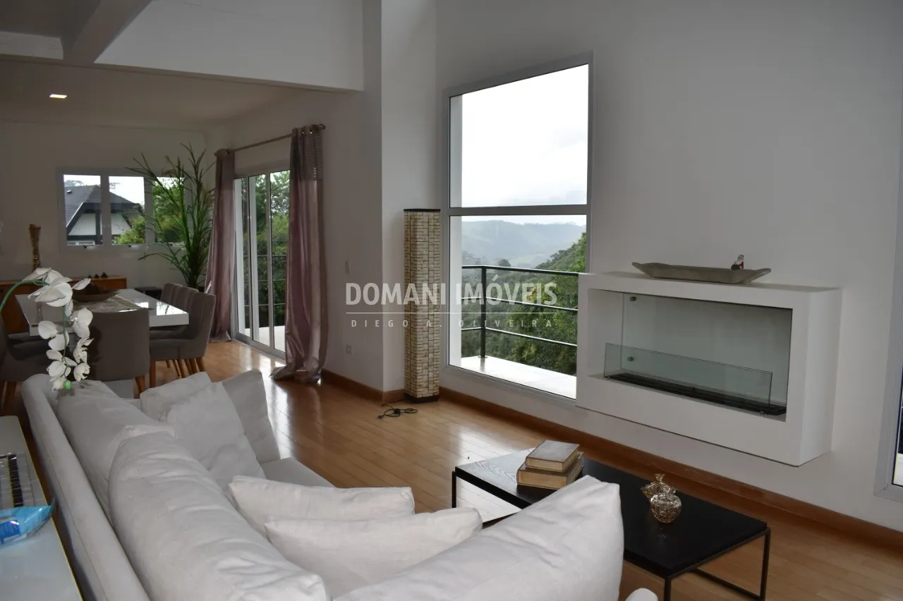 Casa à venda de 1.450 m² em Campos do Jordão, SP, Brasil