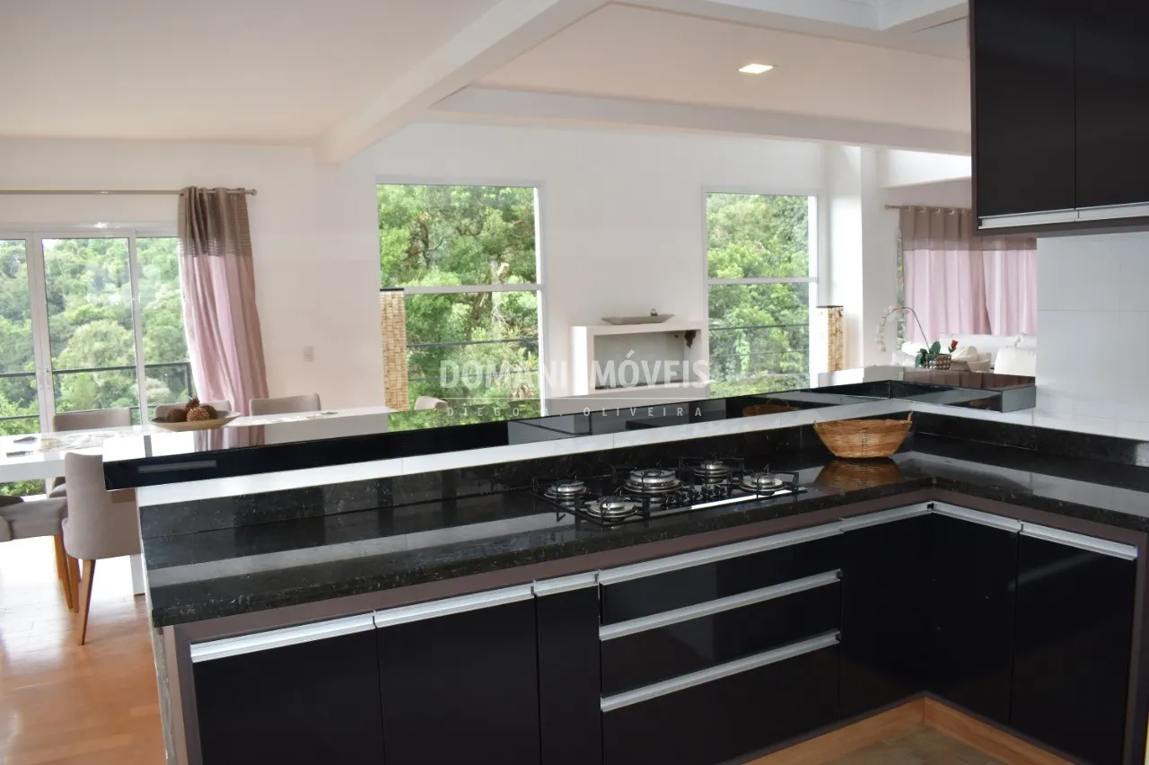Casa à venda de 1.450 m² em Campos do Jordão, SP, Brasil