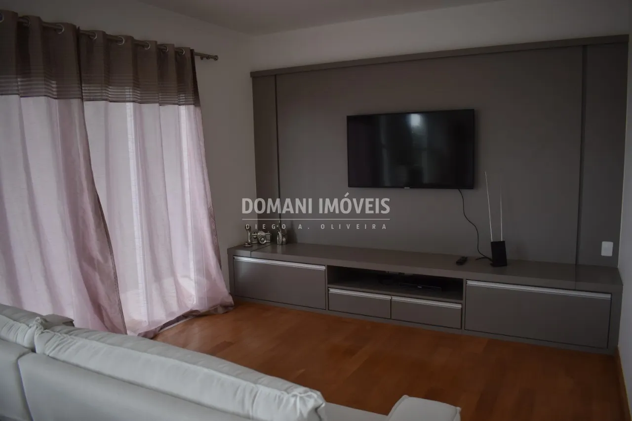 Casa à venda de 1.450 m² em Campos do Jordão, SP, Brasil