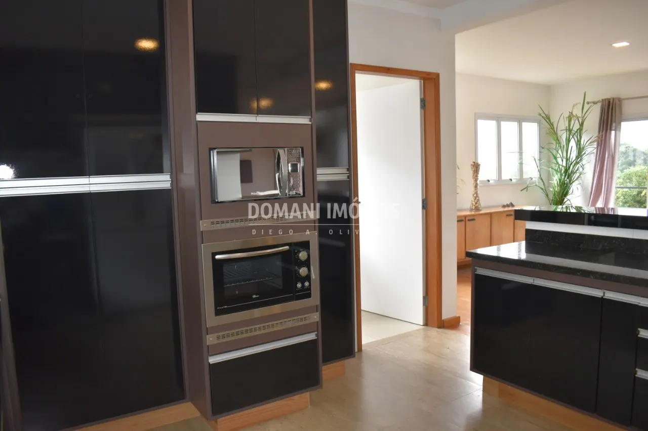 Casa à venda de 1.450 m² em Campos do Jordão, SP, Brasil