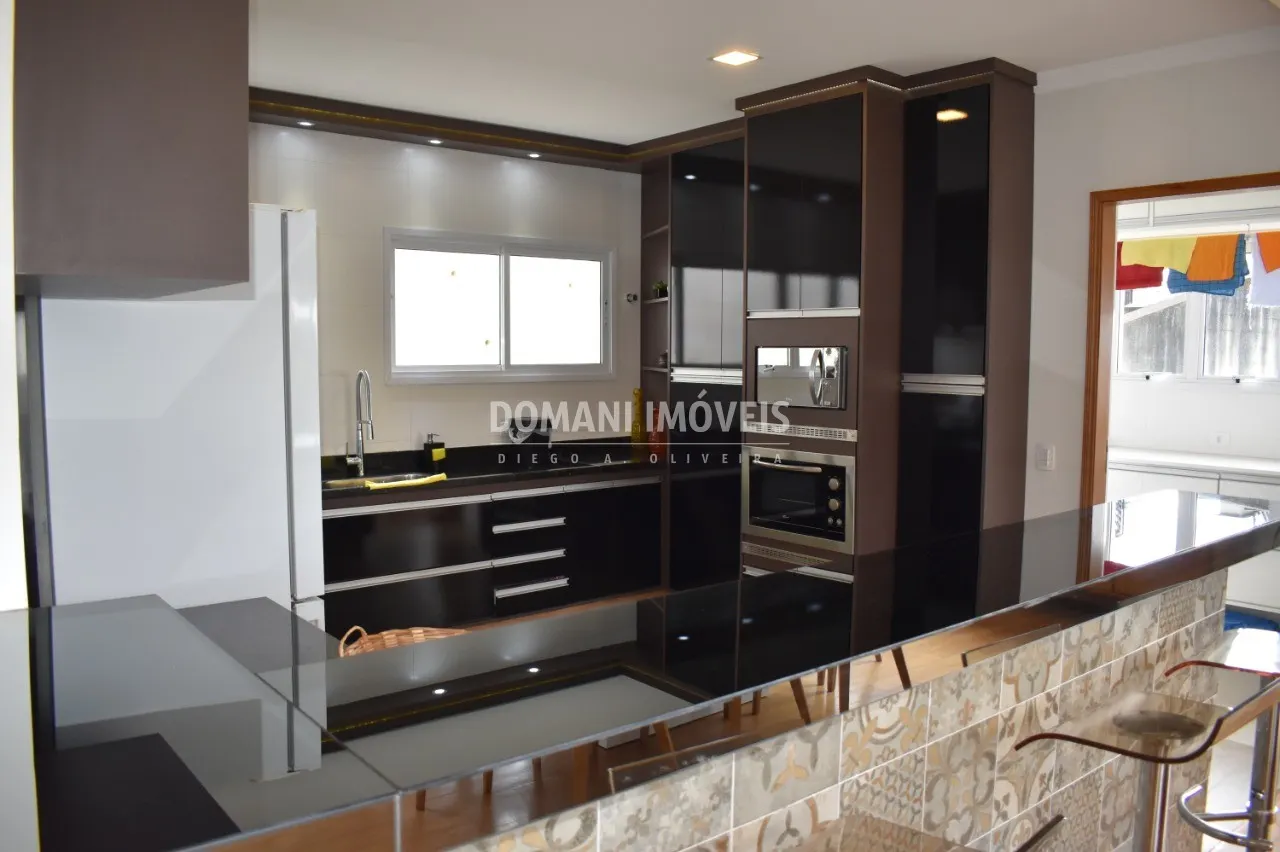 Casa à venda de 1.450 m² em Campos do Jordão, SP, Brasil