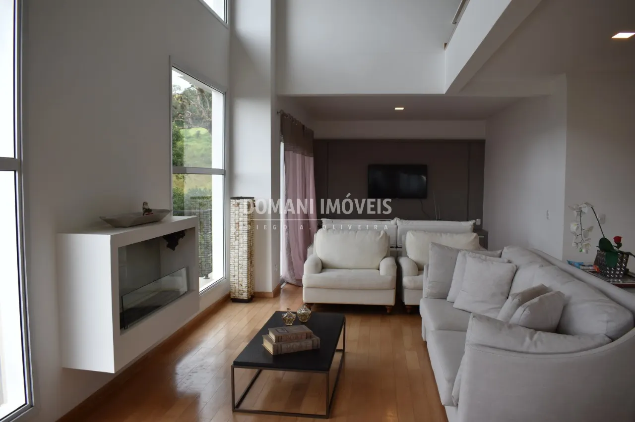 Casa à venda de 1.450 m² em Campos do Jordão, SP, Brasil