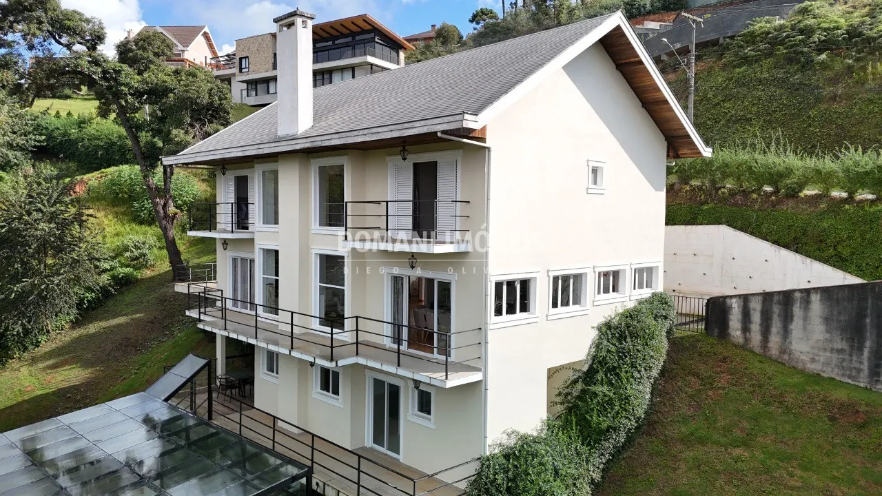 Casa à venda de 1.450 m² em Campos do Jordão, SP, Brasil