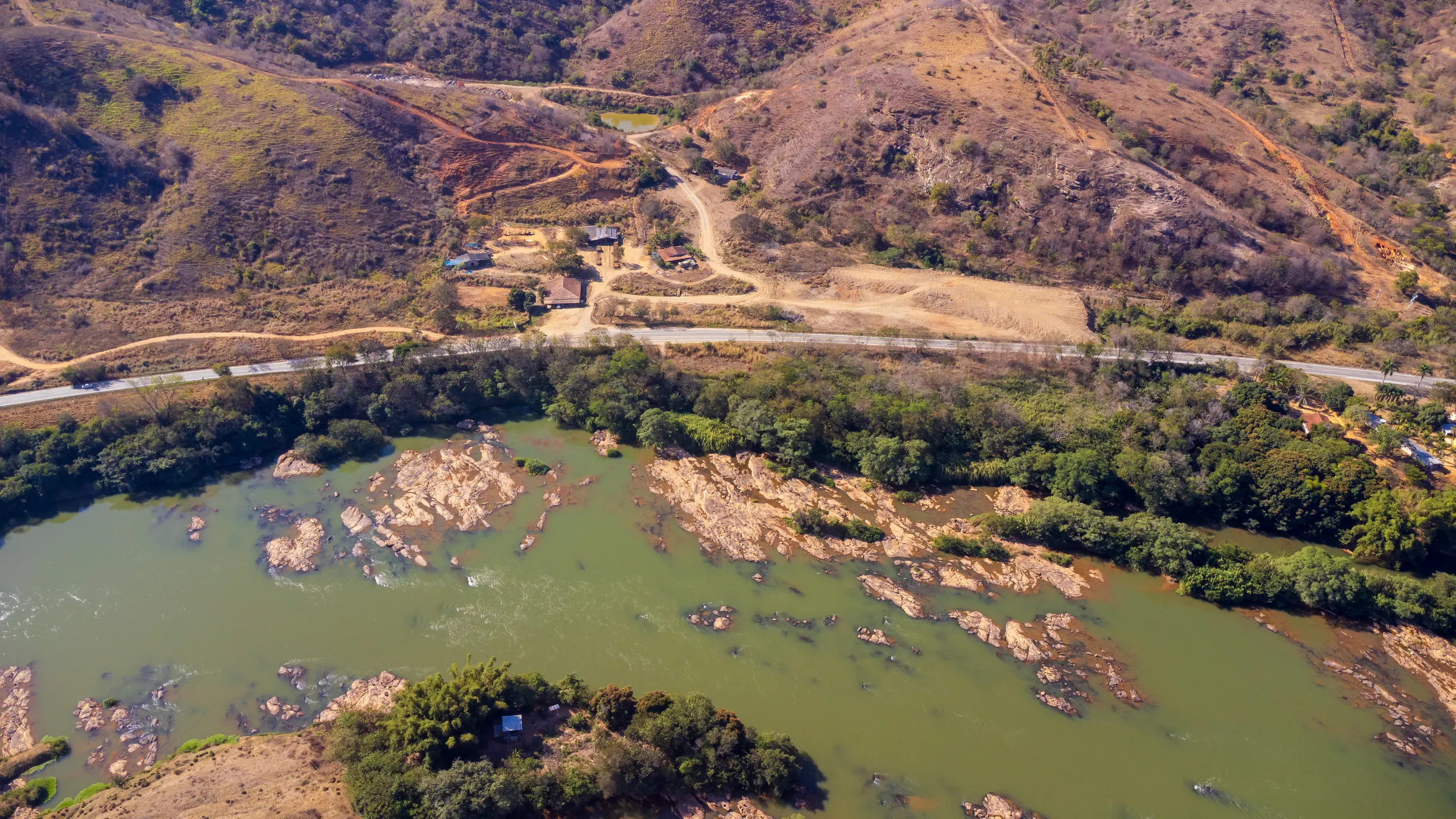 Terreno à venda de 12 ha em Governador Valadares, MG, Brasil