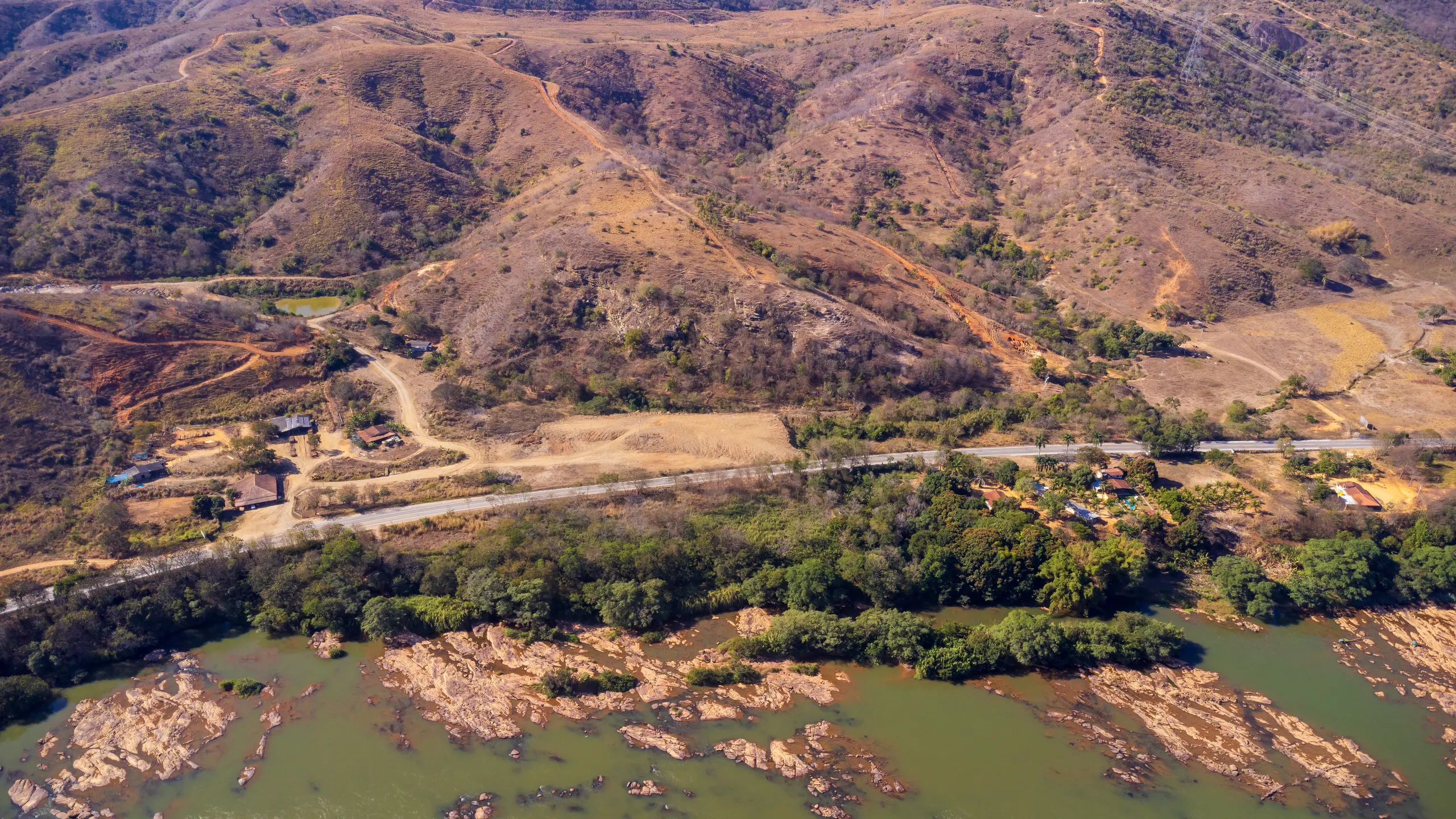 Terreno à venda de 12 ha em Governador Valadares, MG, Brasil